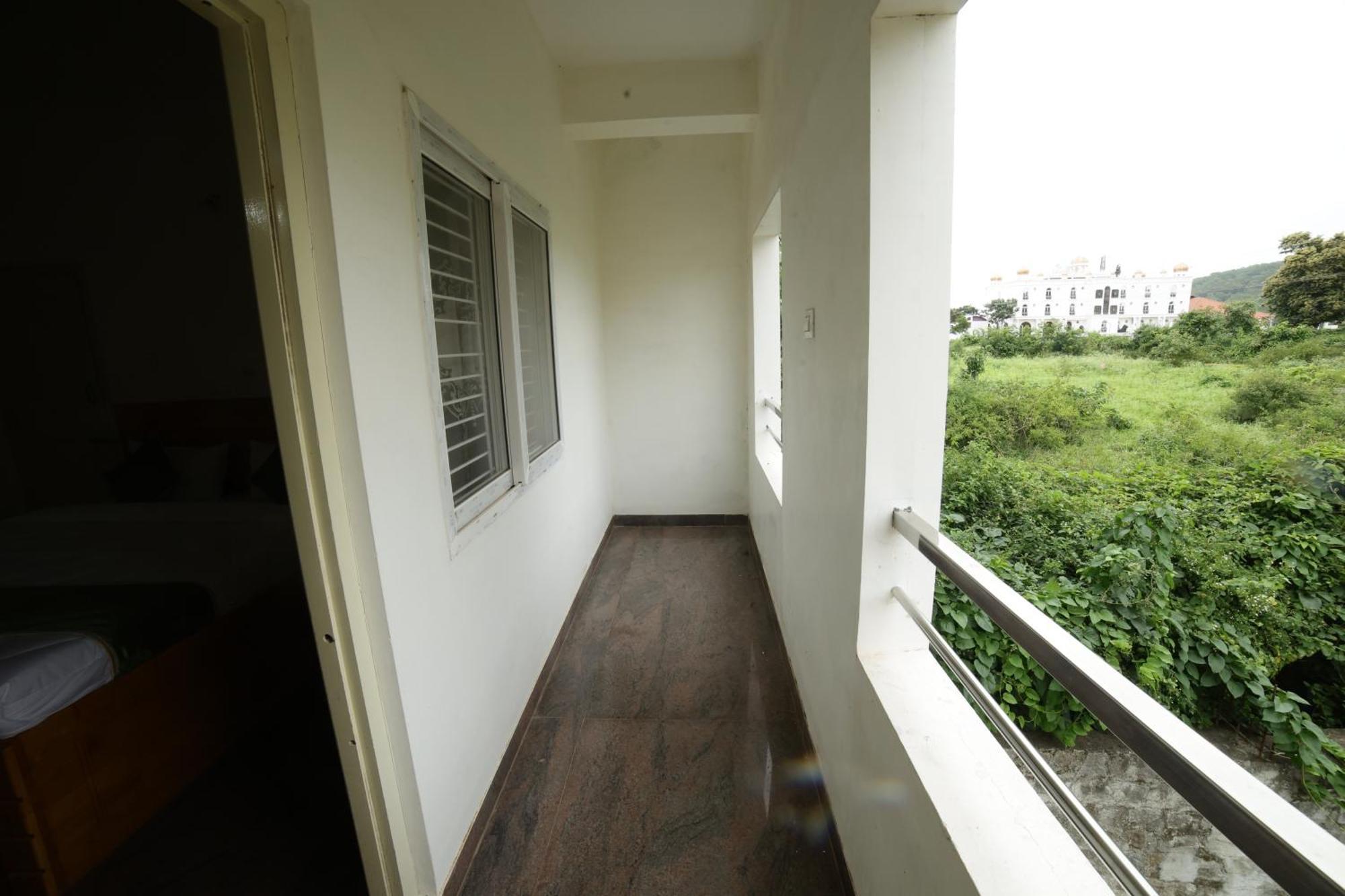 Naksha Tree Hotels - Yelagiri Luaran gambar